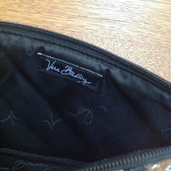 Vera Bradley patchwork quilt fabric wrist 9 x4.5”.Black leather accent/zip close - Picture 3 of 3